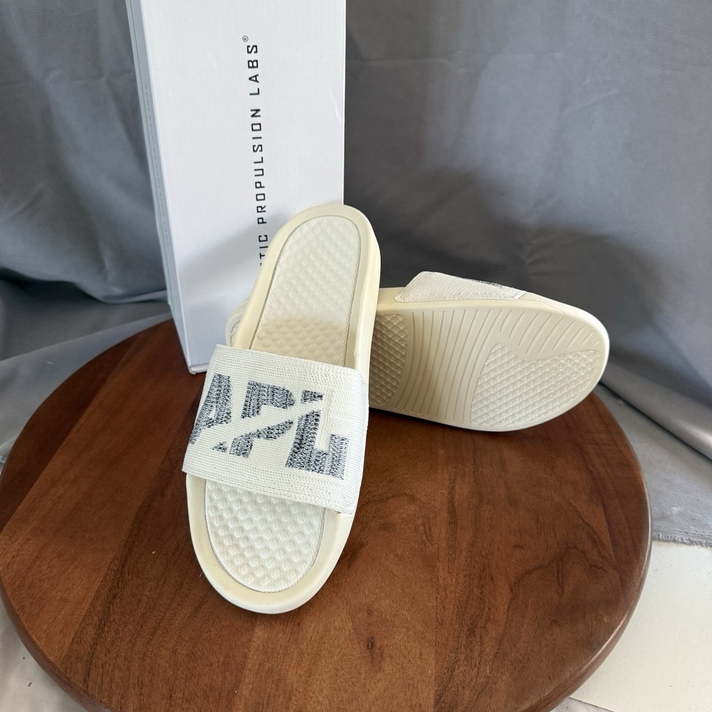 APL Athletic Propulsion Labs Women's BL‎ Technloom Slide Size 10/Men's 8.5 White